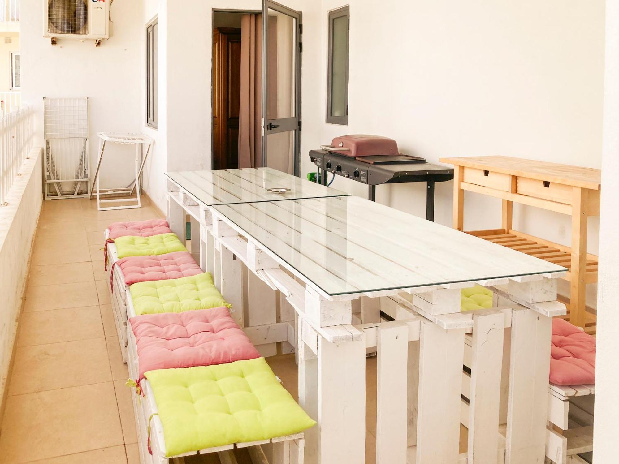 Xl Central Home - Sleeps 10 People Pieta Exterior photo